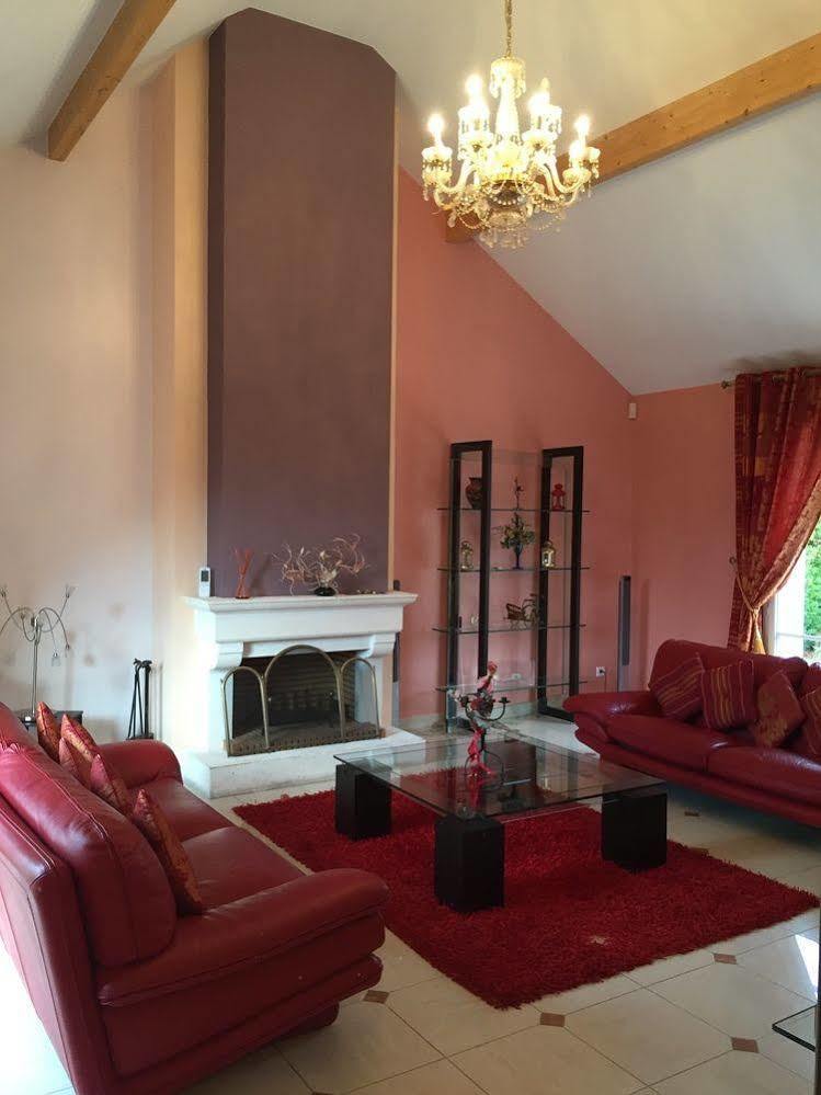 Villa Cendrillon มานี-เลอ-องเกรอ ภายนอก รูปภาพ